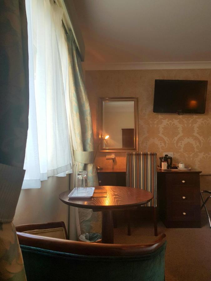 The Chetwynde Hotel Барроу-ин-Фернесс Экстерьер фото